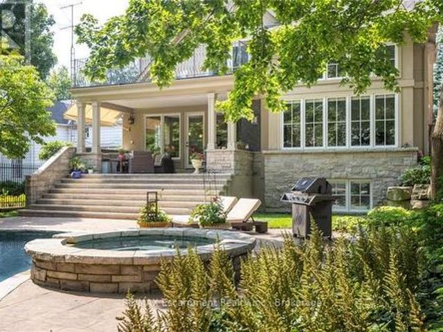 29 Howard Avenue, Oakville Oo Old Oakville, ON, L6J 3Y3 house for sale | Listing ID W13819 | Royal LePage