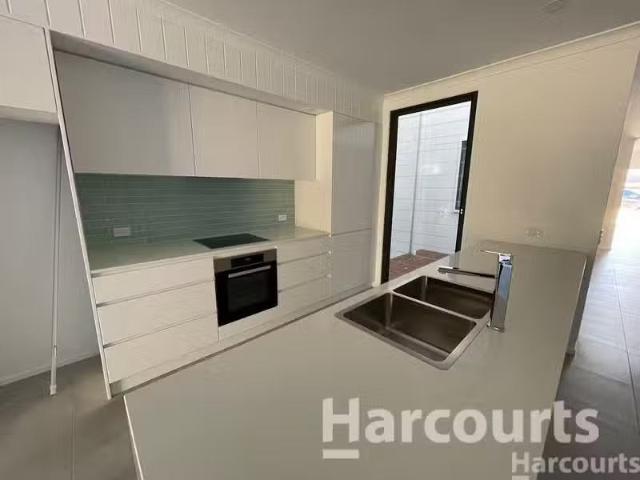 2/9 John Shaw Close, South West Rocks, NSW 2431 Terrace for.