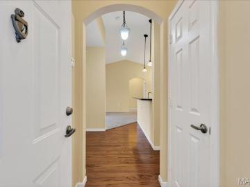 29 Kassebaum Ln, Unit 304, St. Louis, MO 63129 | MLS #26016
