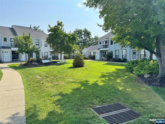 29 Krinsky Court