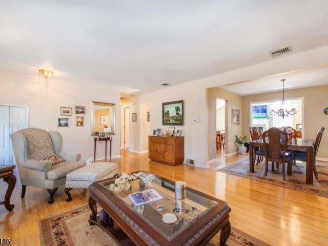 29 Long Acres Rd