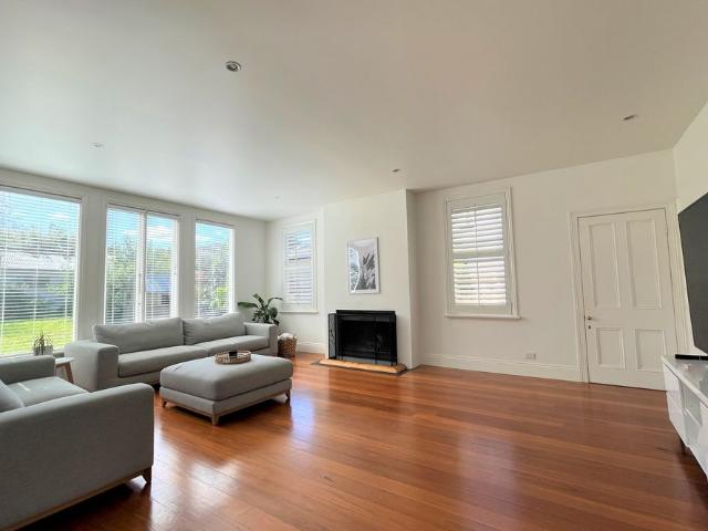 29 Loch Street, Kew