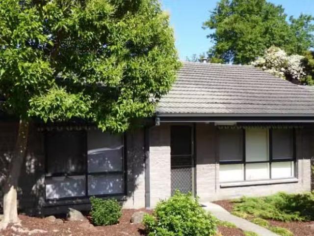 2/9 Mcghee Avenue, Mitcham, VIC 3132