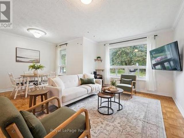 29 Mcilwraith Crescent, Guelph Grange Road, ON, N1E 6J4 house for sale | Listing ID X13803 | Royal LePage