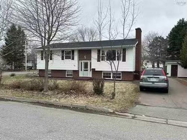 29 Maclellan Street, Antigonish, NS, B2G 1V6 house for sale.