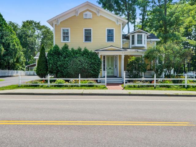 29 Maple Street, Essex Junction, US, VT