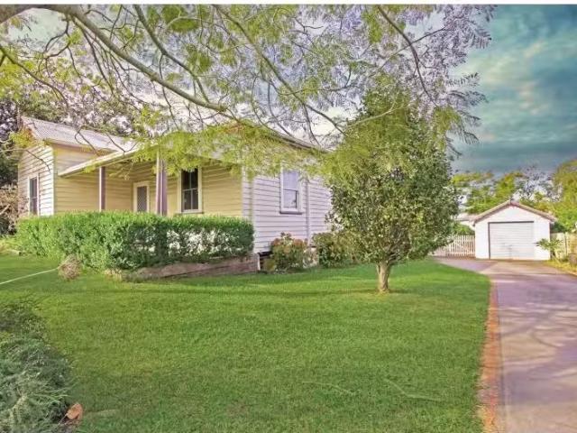 29 Margaret Street, Wyong House for rent Listed by Demi Grozo.