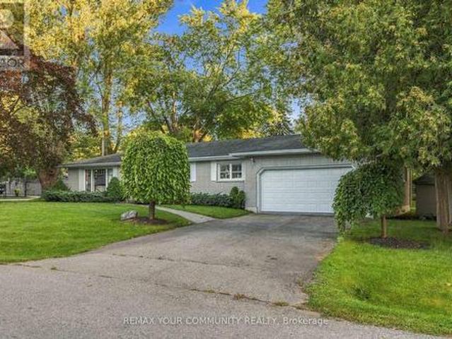 29 Medina Square, Georgina, ON, L4P 1C8 house for sale | Listing ID N13803 | Royal LePage