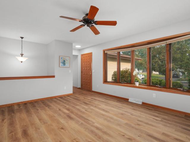29 Newbury Circle