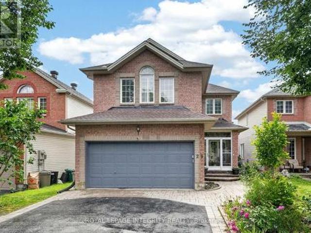 29 Nortoba Crescent, Ottawa, ON, K2T 1G9 house for sale | Listing ID X13527 | Royal LePage