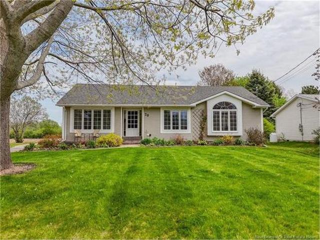 29 Oak Crt, Sussex, NB, E4E 2L7 house for sale | Listing ID NB140902 | Royal LePage