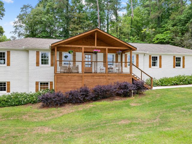 29 Red Bud Trail