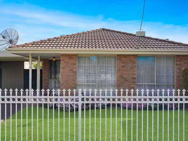 29 Richard Street, Newcomb, VIC 3219 House for Rent