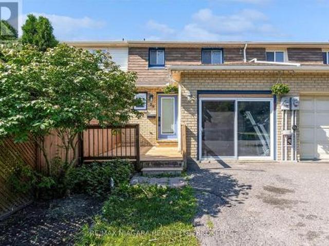 29 Romy Crescent, Thorold Confederation Heights, ON, L2V 4L1 house for sale | Listing ID X13556 | Royal LePage