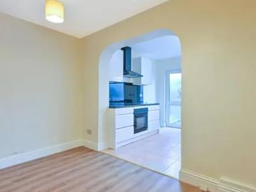 29 Rosebery Road, London, KT1 3LN, United Kingdom | 3 bed house for rent #138931367 | Rentberry