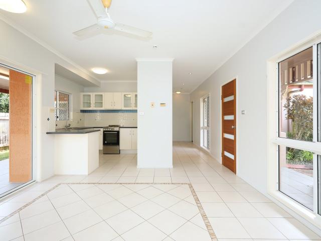 29 Silky Oak CourtMooroobool QLD 4870, Australia