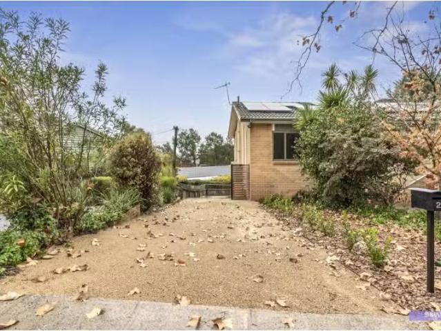 29A Osburn Drive, Mac Gregor ACT 2615 House for rent Listed b.
