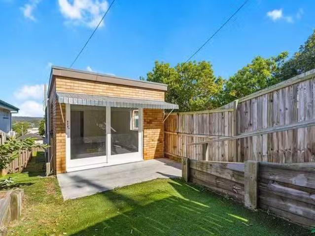 29B Crest Street, Mount Gravatt East, QLD 4122
