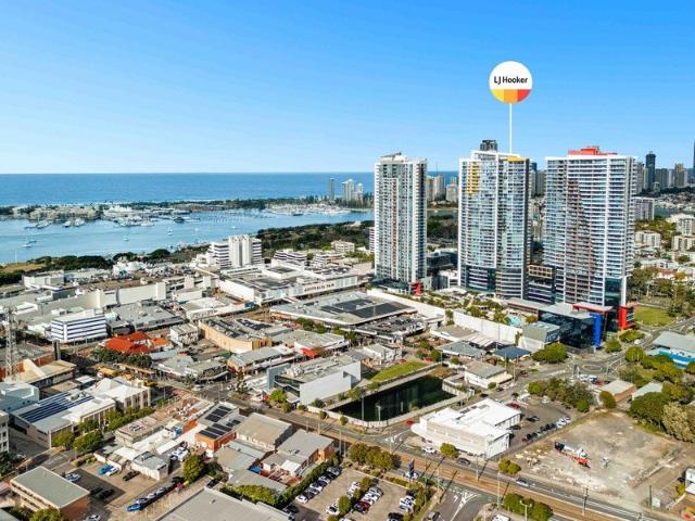 29th Floor Sky Home at Southport Central with Unbeatable Views