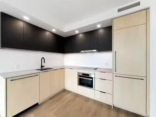 29Xx 13738 Central Avenue, Surrey, BC, V3T 0X5 lease for lea.