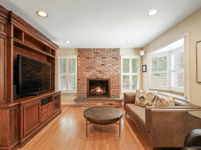 2 Magnolia Drive
