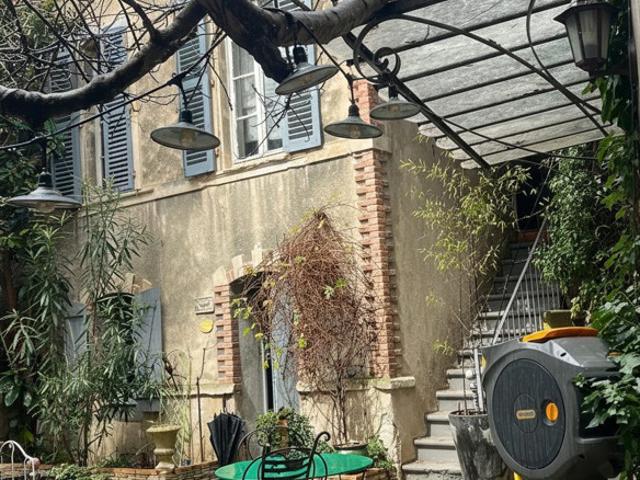2 Maisonnettes / Ensemble de2 lots en copropriété ? vendues
