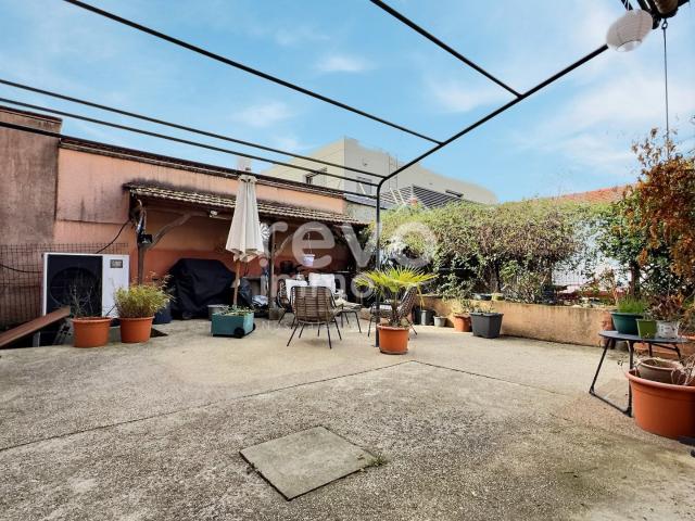 2 maisons de 154m2 et 72m2 à Cusset