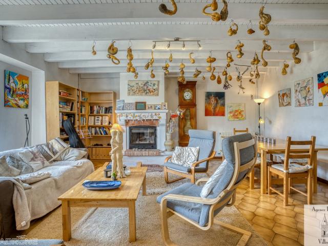 2 maisons en pierre avec piscine et dépendances 234m² Lacapelle Biron