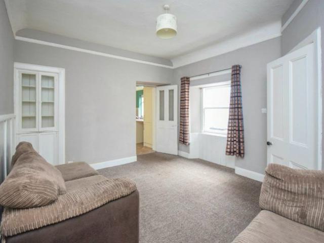 2 Manor Street Forfar, Angus, DD8 1BQ