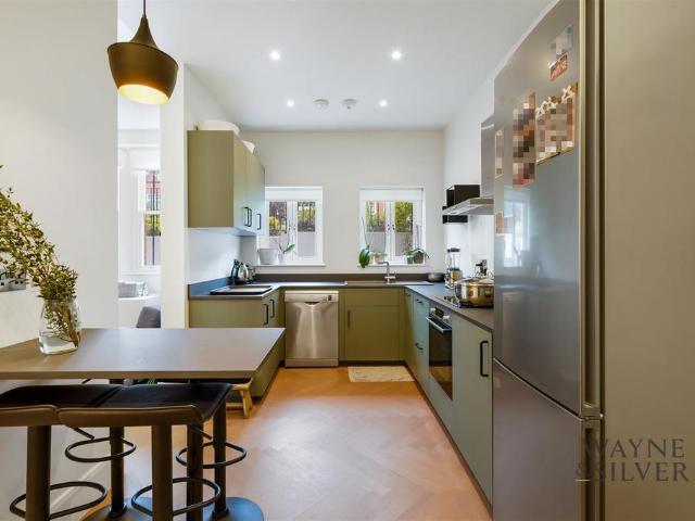 2 Maresfield Gardens, London, NW3 5SU, United Kingdom | 1 bed apartment for rent #117573016 | Rentberry