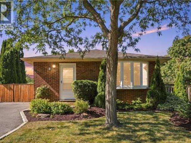2 Marston Street, Stoney Creek, ON, L8J 1G6 house for sale | Listing ID 40865 | Royal LePage