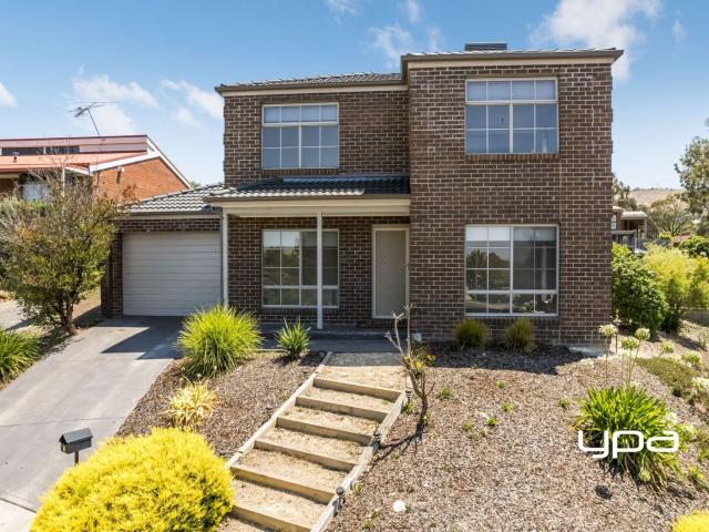 2 Martens Ct, Sunbury