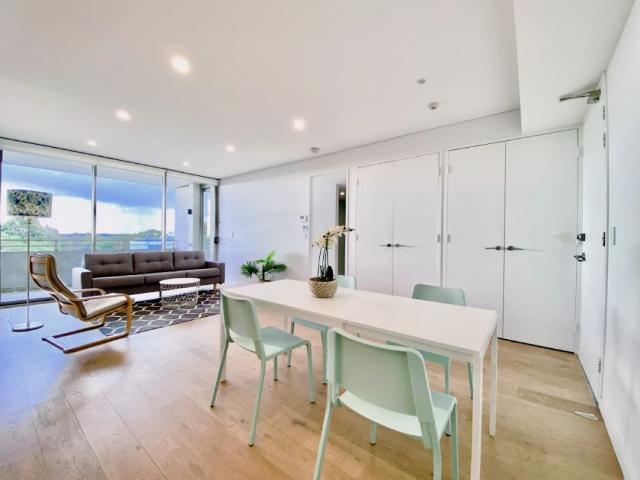 2 Mentmore Ave, Sydney