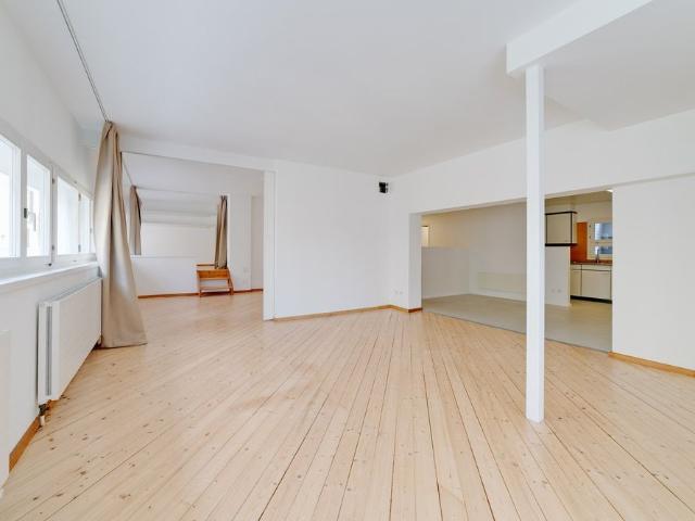 2 MESI GRATUITI Bellissimo loft ristrutturato di 120 mq a Cadro