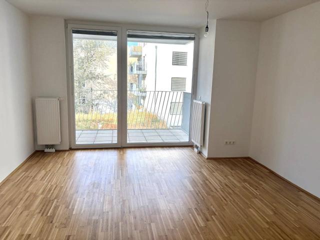 2 Minuten von U6 mit Balkon!