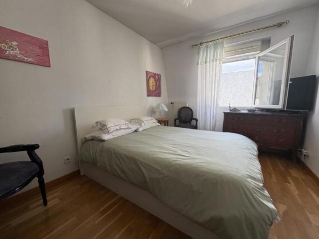 2 MM A PIED MARTROI F2 DERNIER ETAGE ASC