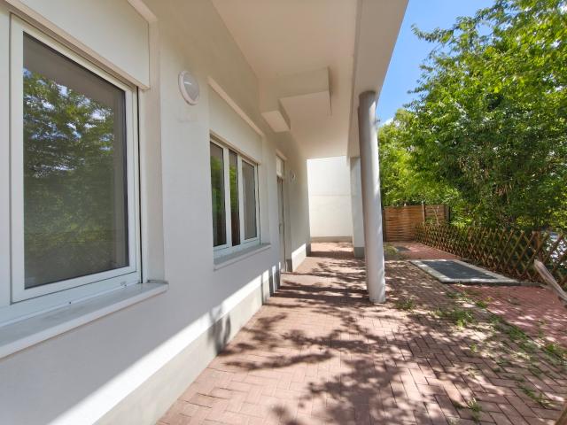 2 MONATE WARMMIETFREI– großer Wohnbereich & große Terrasse