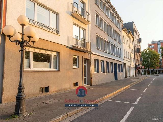 2 MONATE KALTMIETFREI! KREFELD CITY – SCHÖNE 2 ZIMMER DACHGESCHOSSWOHNUNG MIT GARAGE!