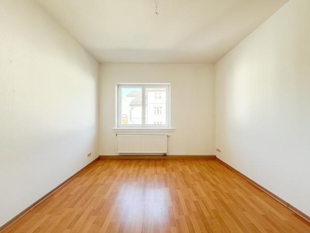 2 Monate mietfrei wohnen*: Lichtdurchflutete Wohnung mit Tageslichtbad und grünem Innenhof