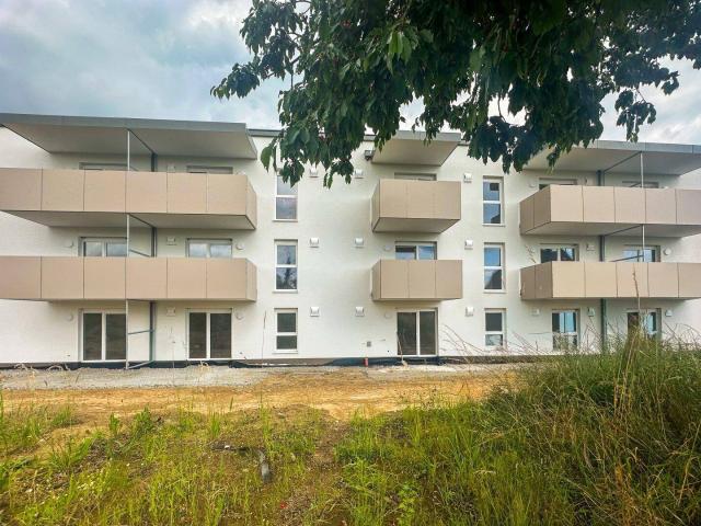 2 MONATE MIETFREI! Moderne 2 Zimmer Wohnung in Hofkirchen: Erstbezug mit Balkon für 546,91 €