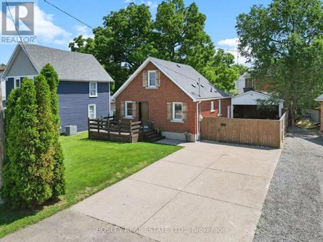 2 Monro Street, St. Catharines Fairview, ON, L2N 2B3 house for sale | Listing ID X13560 | Royal LePage