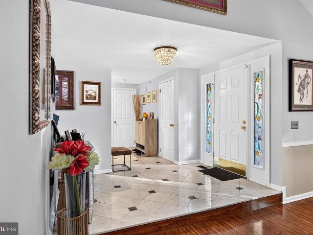 2 Monroe Court