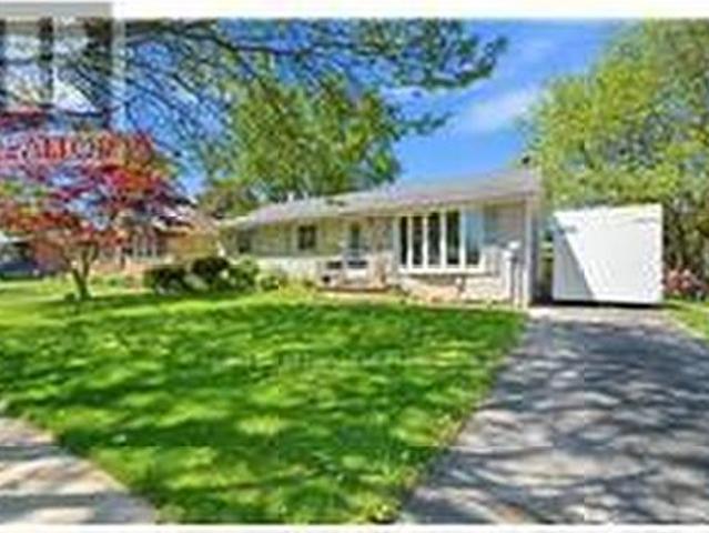 2 Morning Dew Drive, Brantford, ON, N3R 3P2 house for sale | Listing ID X13568 | Royal LePage