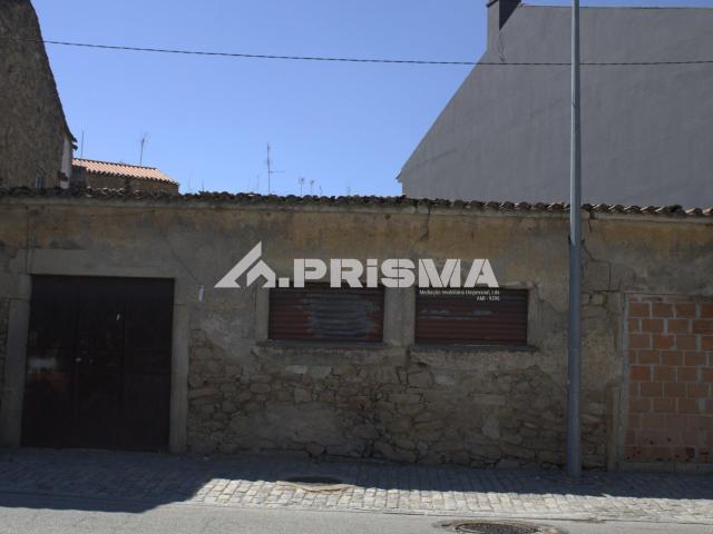2 Moradias em banda para Venda Escalos de Cima