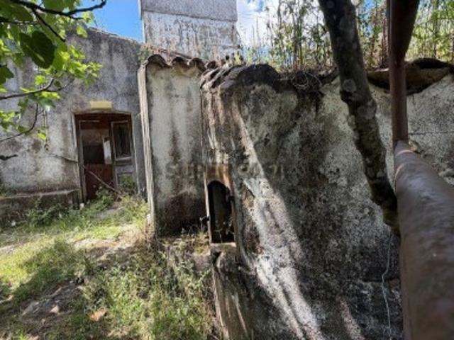 2 Moradias para recuperação Flor da Rosa Crato Alentejo