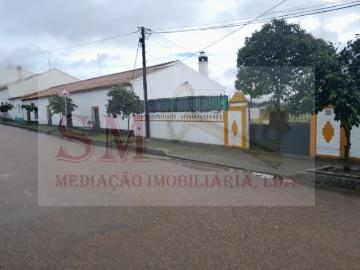 2 Moradias Térreas