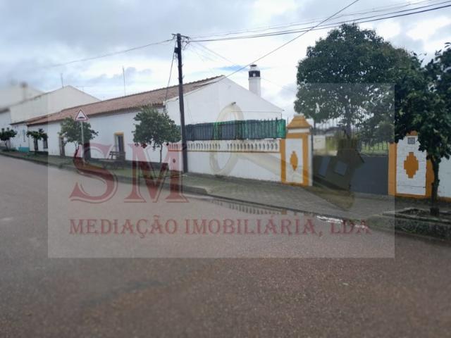 2 Moradias Térreas