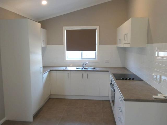 2 Naughten AvenueArmidale NSW 2350, Australia