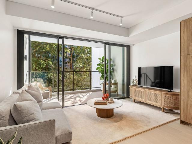 2 Northcote Street, Naremburn | Village Property