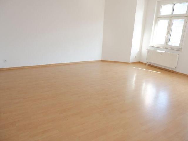 2. OG mit Laminat + Bodenkammer! frei ab SOFORT